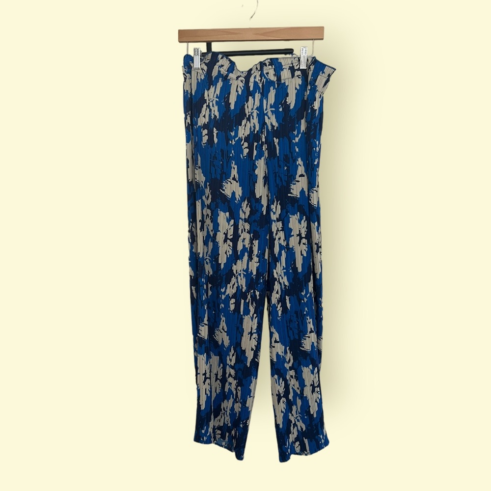 NWOT Joie pleated pants